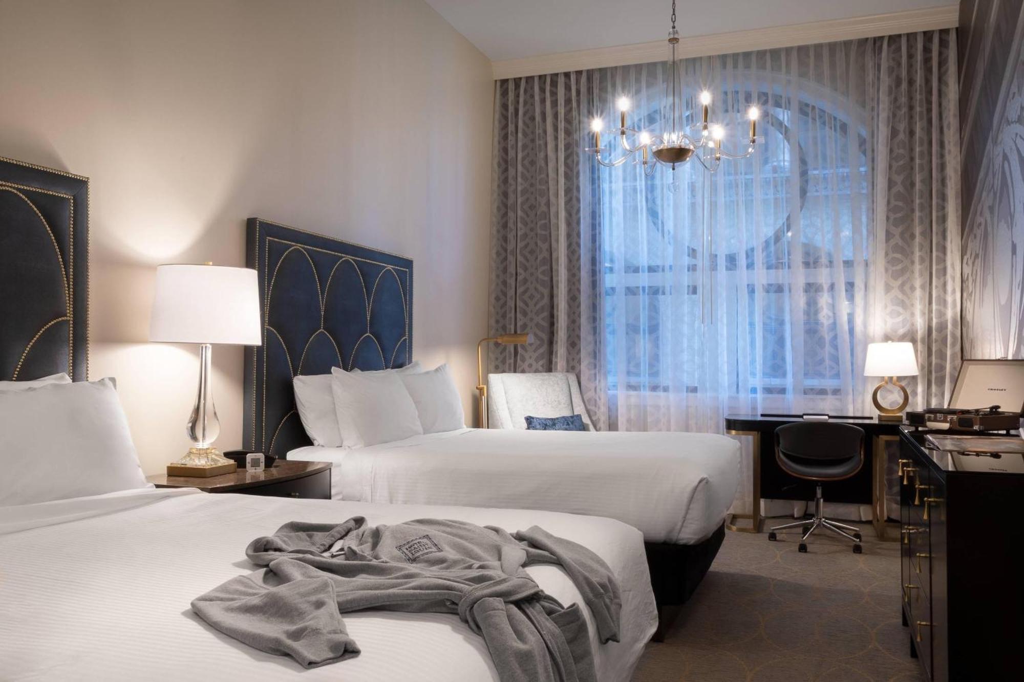Hotel Saint Louis, Autograph Collection Екстер'єр фото